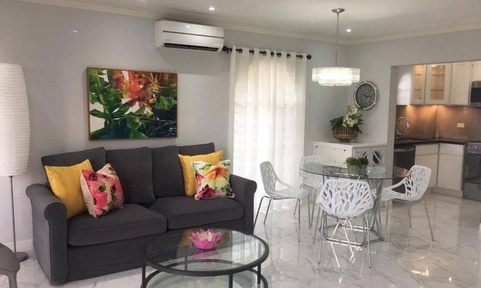 Ocho Rios House | Columbus Heights Sea View