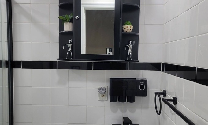 East New York Apartment | Come and enjoy the soothing, peaceful, ambient and quiet