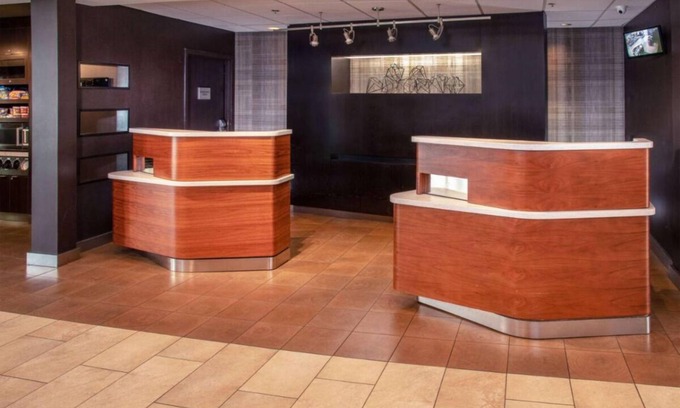 Newark Hotel | Come Create Memories w/Fun-filled Adventures at this Paradise! Parking, Pool