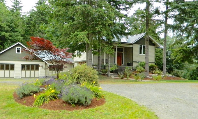 Chimacum House | Come Experience Our Country Home Where Kids Entertain Themselves.