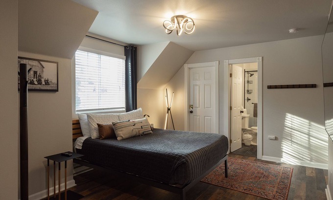 Winter Park Hotel | Come experience The Goat Room at Winter Park's only luxury boutique hotel!
