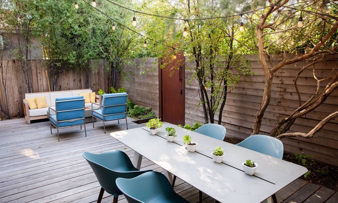 Venice House | Come live at the beach in Venice in a recently renovated townhouse with garden!