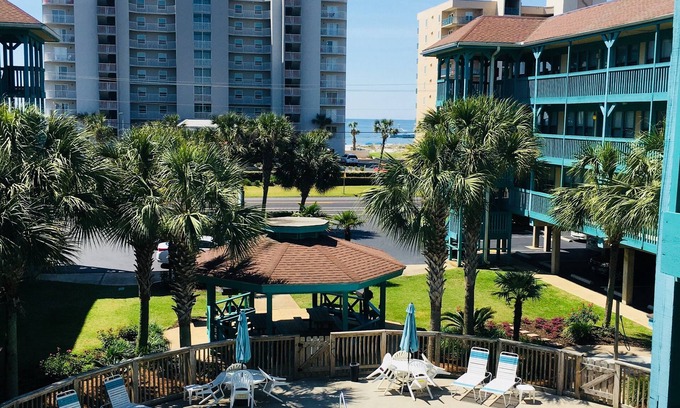 Gulf Shores Condo | Come Live the GulfLife - Just Across the Street from the Sandy White Beaches