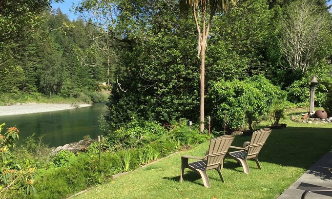 Crescent City House | Come relax and play with family and friends at the River's Edge.
