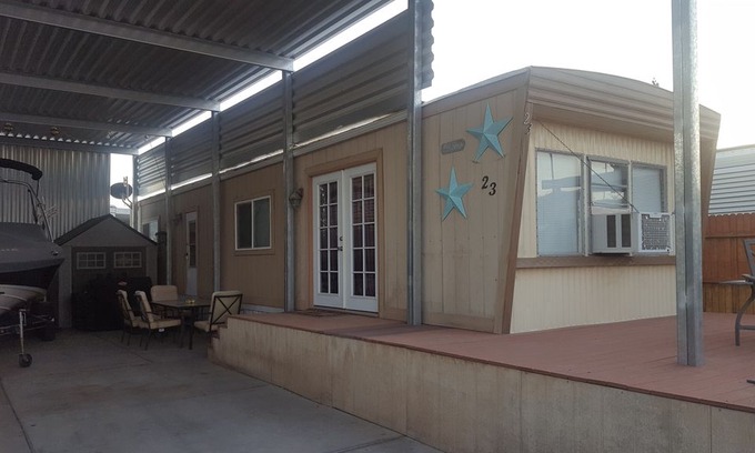 Mohave Valley House | Come relax on the Colorado River in Needles, California at Rainbo Beach Resort.