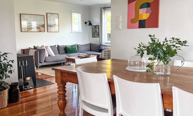 Martinborough House | Come Stay at Blackbird House!