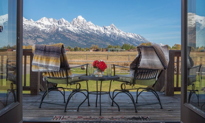 Jackson Hole House | Come stay under the Tetons!