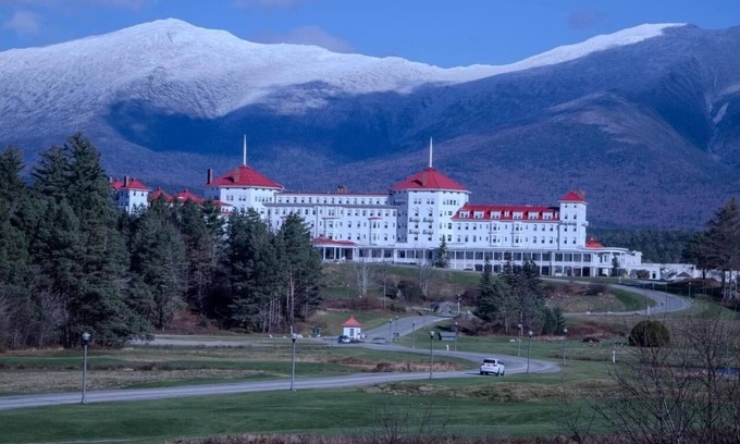 Plymouth Resort | Come visit New Hampshire lakes, mountains and hike, swim, and golf.