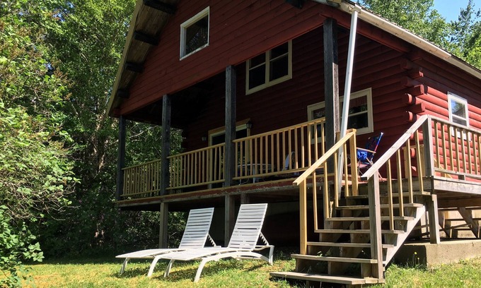 Lee Cottage | Come watch the leaves as they change around the lake!Hunting, ATVs