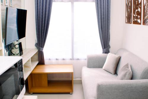 Cikarang Apartment | Comfort 2BR at Pollux Chadstone Apartment By Travelio