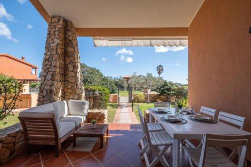 Costa Rei House | Comfort a 4 minuti dal mare- Giardino e bbq