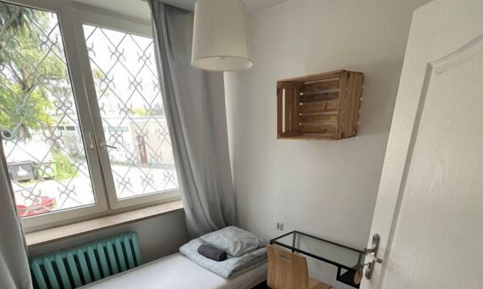 Saska Kepa House | Comfort and Convenience! 2 Awesome units w/ Parking near Lazienki Palace