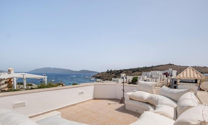 Bodrum City Center Villa | Comfort and Tranquility in Bardakçı Bay