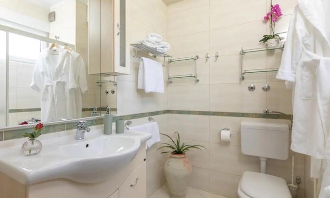 Tucepi Apartment | Comfort apartment Mila, five bedroom, sea view