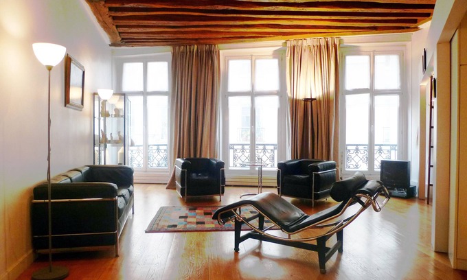 6th Arrondissement Apartment | Comfort - Architect Design & Furniture -Heart of Saint Germain