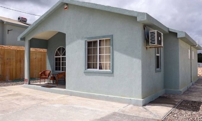 Discovery Bay House | Comfort @ArecaHomes ~ Beach Access~ Pool~WaterPark