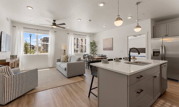 St. George Condo | Comfort at Cliff Side: Community Waterslide + Lazy River