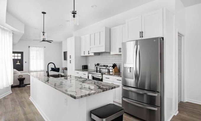 Holy Cross House | Comfort & Convenience in Circle City