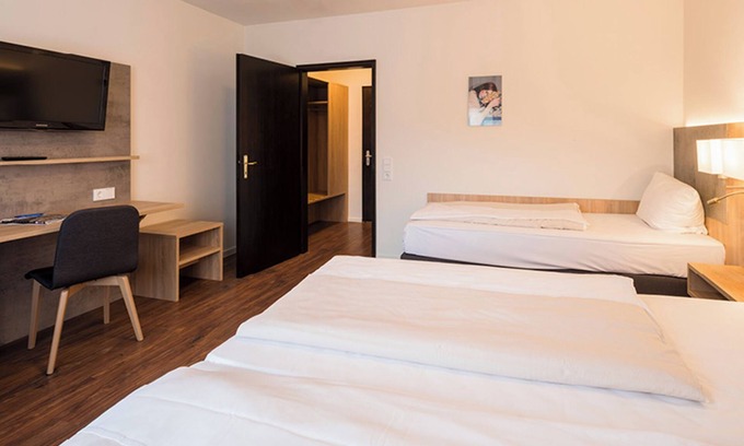 Loerrach Apartment | Comfort family room with shower and WC