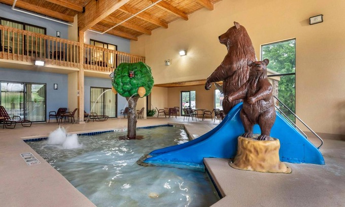 Black River Falls Hotel | Comfort Inn and Suites Black River Falls I-94