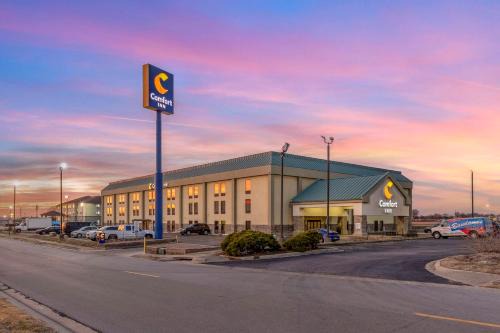 Collinsville Hotel | Comfort Inn Collinsville near St Louis