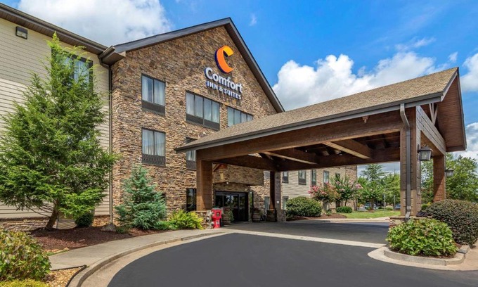Blue Ridge Hotel | Comfort Inn & Suites Blue Ridge