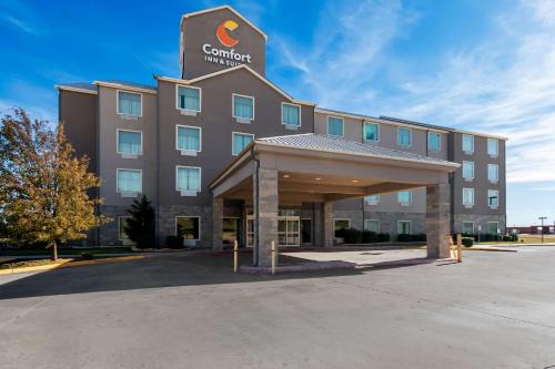 Elk City Hotel | Comfort Inn & Suites