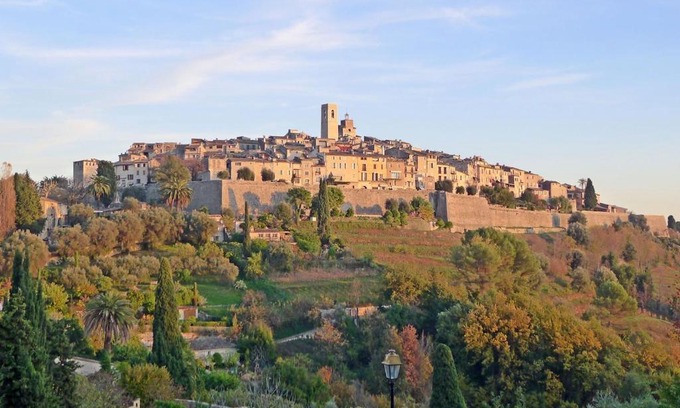 Saint-Paul-de-Vence Apartment | Comfort studio, fully equipped!