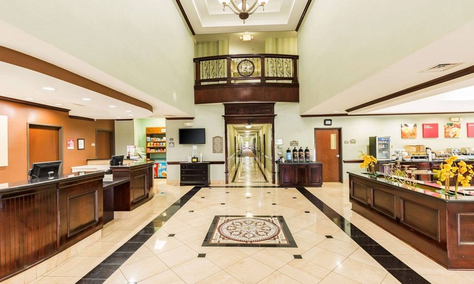 Beaumont Hotel | Comfort Suites Beaumont I-10