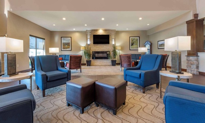 Bridgeport Hotel | Comfort Suites Bridgeport - Clarksburg