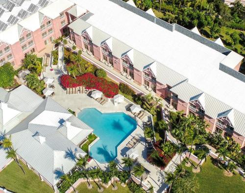 Paradise Island Hotel | Comfort Suites Paradise Island