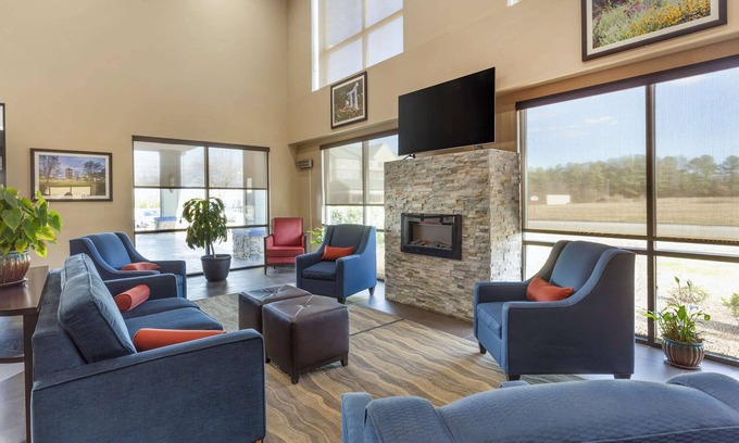 Wilson Hotel | Comfort Suites Wilson I-95
