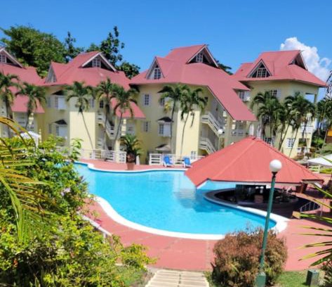 Ocho Rios Apartment | Comfort Zone at The Ridge E17
