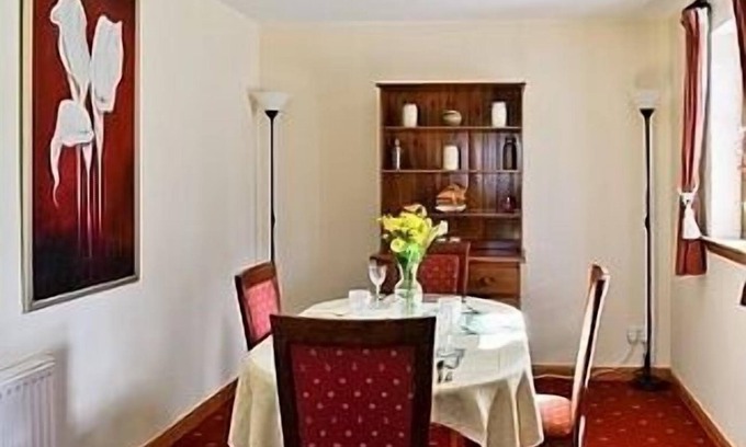 Scaniport Cottage | Comfortable 2 Bedroom Cottage, Real Home From Home