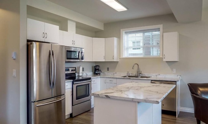 Okanagan-Similkameen Cottage | Comfortable 2 bedroom suite at The Cottages