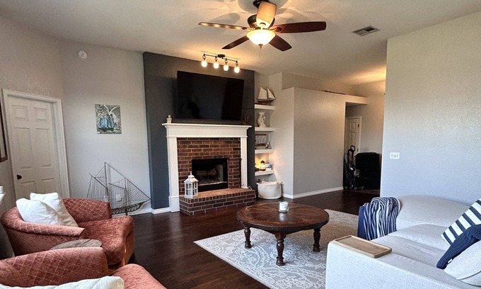 South Oklahoma City House | Comfortable and Clean Retreat