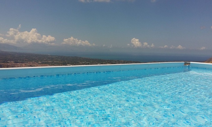 Borgetto Villa | Comfortable And Calm Apartm. 65 Sq. M. With Terrace 30 Sq. M., Pool And Sea View