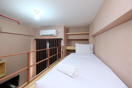 Depok Apartment | Comfortable and Cozy Studio Dave Apartment By Travelio