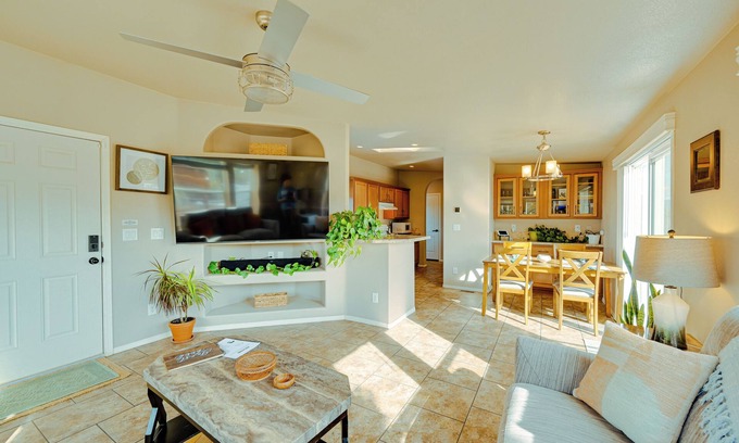 Williams House | Comfortable and Scenic near Grand Canyon