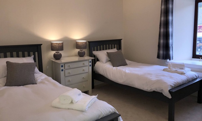 Murthly Apartment | Comfortable and Spacious Perthshire Stay
