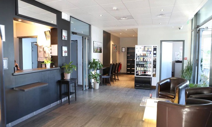 Chevilly-Larue Hotel | Comfortable Apartment with Breakfast & Metro Acces