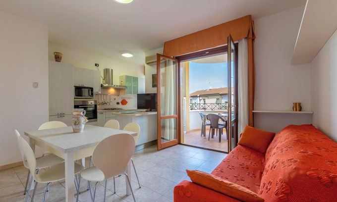 La Pietraia Apartment | Comfortable Apartment “Corallo” close to the Beach with A/C & Terrace