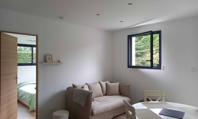Asserac Apartment | Comfortable apartment, GR34, Pen Bé