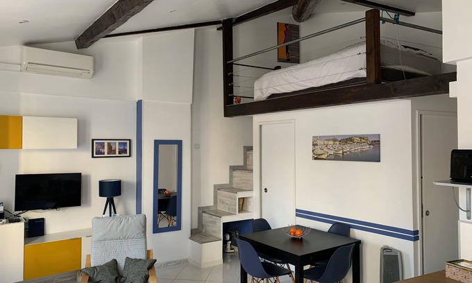 Cassis Apartment | Comfortable apartment in the village