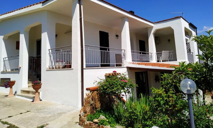 Lotzorai Apartment | Comfortable apartment near the sea