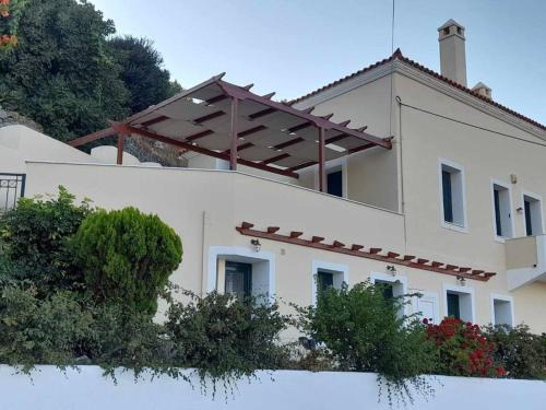 Apikia Apartment | Comfortable Apoikia house for 2