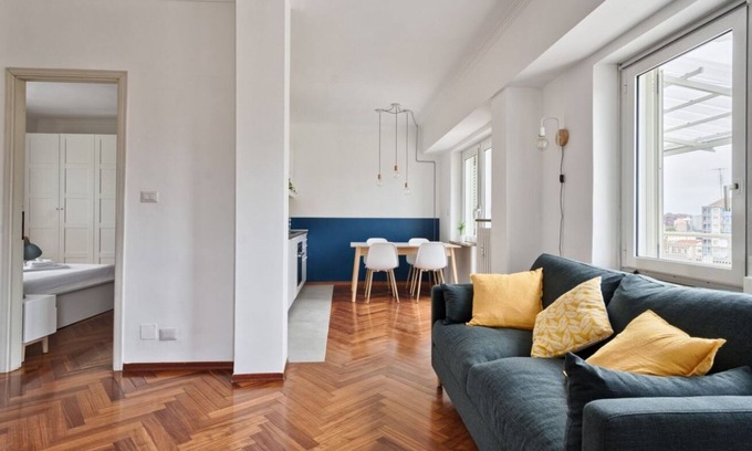 Lingotto Apartment | Comfortable attic apartment with a large furnished terrace is perfect for 3 people, it is located a few meters from the Carducci metro station. We are also a stone's throw from the hospitals (CTO, Molinette, Cellini) and the Parco del Valentino and it is