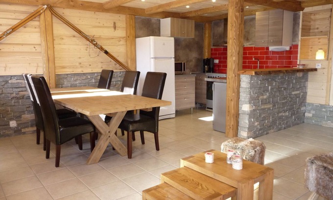 La Toussuire Ski Chalet | Comfortable chalet for 8, ski-in/ski-out, 3 bdrms, parking, pet-friendly