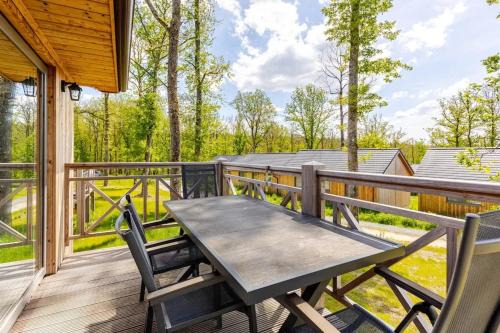 Somme-Leuze Ski Chalet | Comfortable chalet in Somme-Leuze with pétanque court