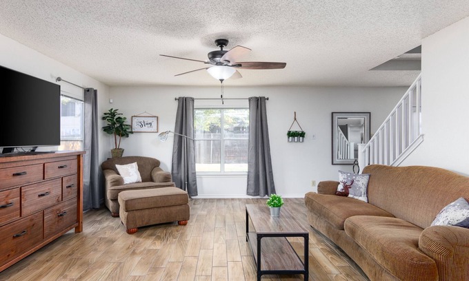 Converse House | Comfortable CLEAN living! Pilot PIT Perfect!
